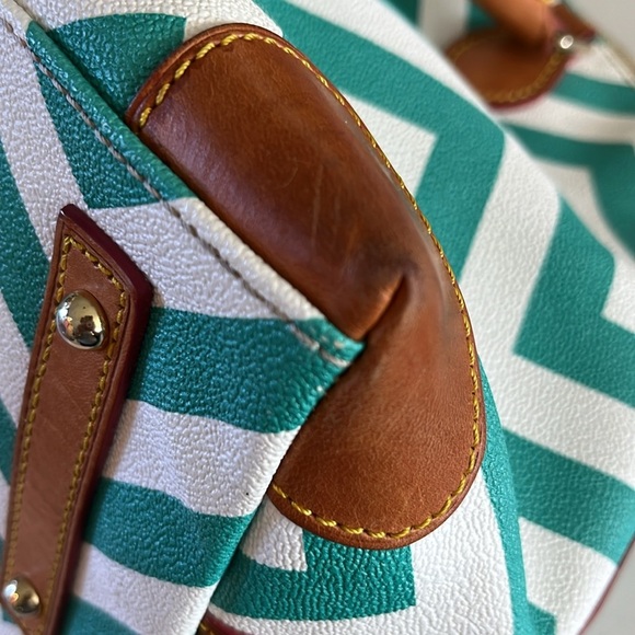 Dooney& Bourke Satchel Shoulder Bag Wavy Lines coated canvas green / Wh   Brown - Picture 14 of 17